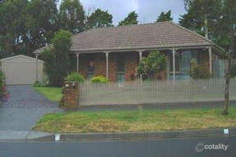 83 Lawless Dr, Cranbourne North, VIC 3977