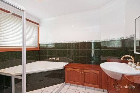 Property photo of 16 Roselands Avenue Wyoming NSW 2250