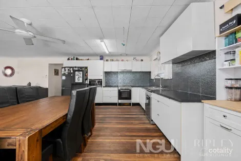 Property photo of 9 Kiah Street Eastern Heights QLD 4305