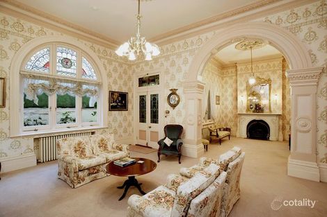 Property photo of 2 Hardwicke Street Balwyn VIC 3103