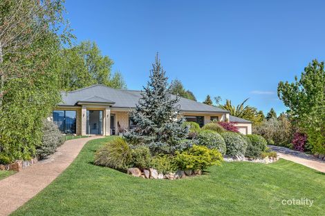 Property photo of 11 Walnut Grove Bright VIC 3741