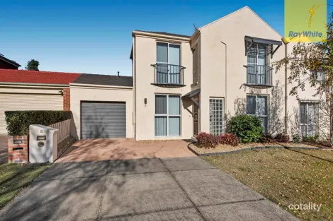 Property photo of 5 Nectar Mews Knoxfield VIC 3180