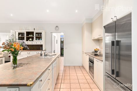 Property photo of 2 Parkside Close Lilydale VIC 3140