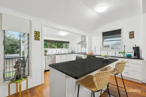 Property photo of 220 Denham Street The Range QLD 4700