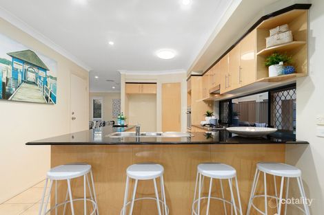 Property photo of 19 Ken Crescent Helensvale QLD 4212