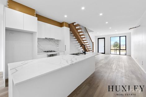 Property photo of 43 Malone Circuit Deanside VIC 3336