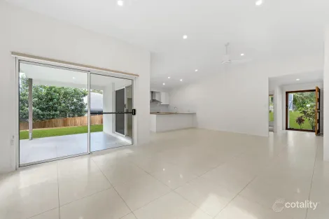 Property photo of 23 Elouera Close Landsborough QLD 4550