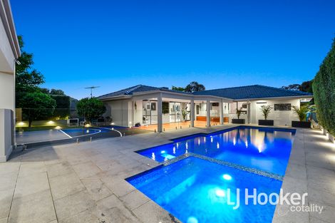 Property photo of 16 Lyall Road Berwick VIC 3806