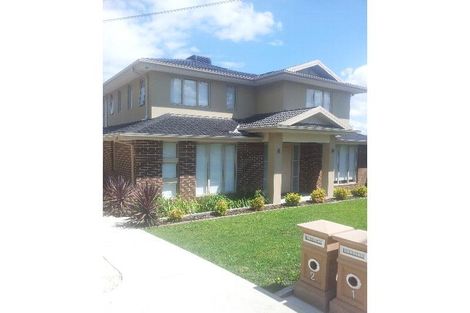 Property photo of 1/29 Mountain Ash Avenue Ashwood VIC 3147