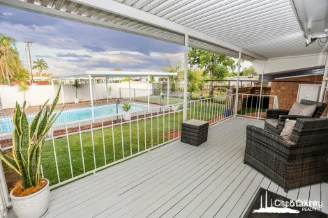 131 Urquhart St, Soldiers Hill, QLD 4825