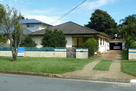 Property photo of 15 Fernlea Avenue Scarborough QLD 4020