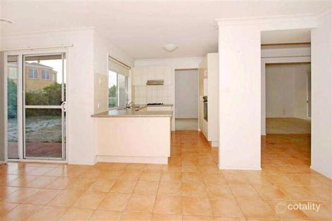 Property photo of 14 Ruthven Close Hillside VIC 3037