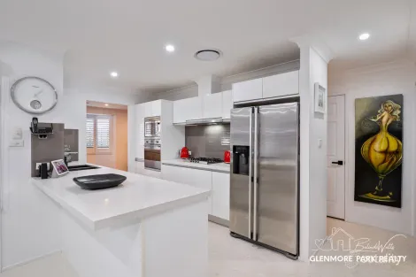 Property photo of 27 Mari Close Glenmore Park NSW 2745
