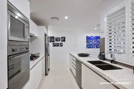 Property photo of 27 Mari Close Glenmore Park NSW 2745