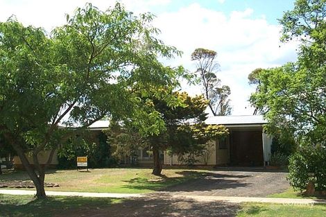 12 Nicholson St, Dalby, QLD 4405