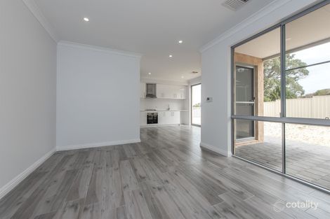 Property photo of 2/7 Mayhill Place Craigie WA 6025