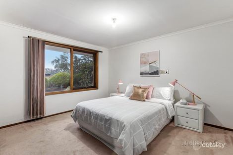 Property photo of 16 Darnley Drive Templestowe VIC 3106
