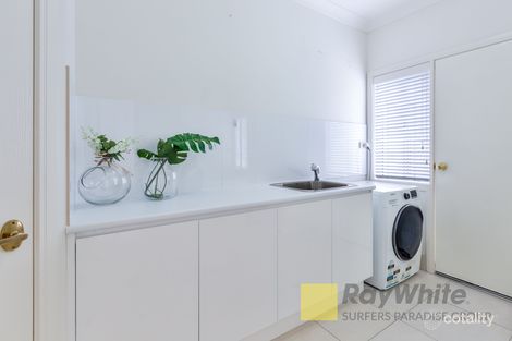Property photo of 10 Prosperity Drive Helensvale QLD 4212