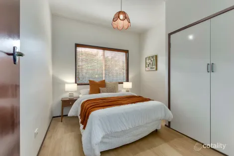 Property photo of 18 Langura Crescent Ferny Hills QLD 4055