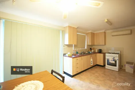 Property photo of 2 Canna Place St Andrews NSW 2566