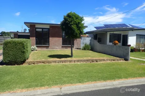 18 Roberts Ave, Port Fairy, VIC 3284