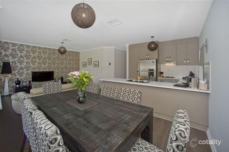 Property photo of 4 Central Court Mansfield Park SA 5012