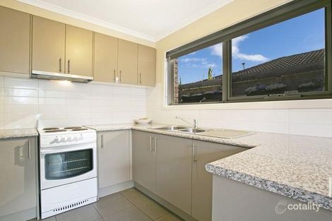 2/15 William St, Cranbourne, VIC 3977
