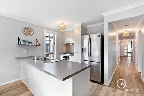 Property photo of 8 Hehr Street Doreen VIC 3754