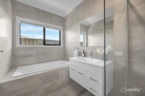 Property photo of 15 Crackajack Way Moncrieff ACT 2914