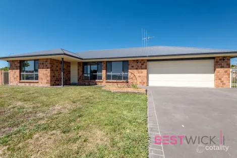 1 Hunt Pl, Blayney, NSW 2799