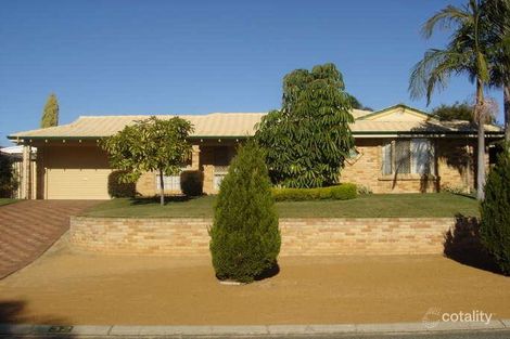 32 Leicester Sq, Alexander Heights, WA 6064