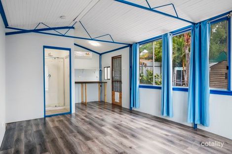 Property photo of 12 Collins Parade Hackham SA 5163