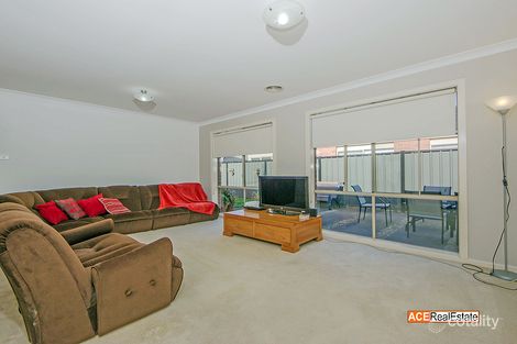 Property photo of 24 Dexter Grove Point Cook VIC 3030