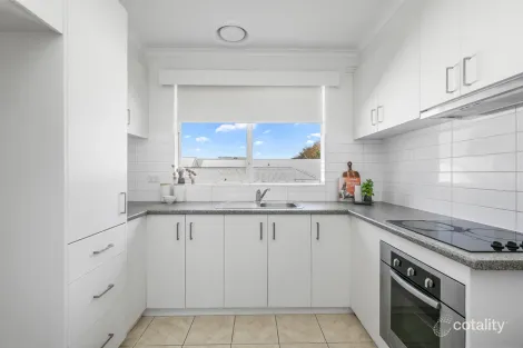 Property photo of 8/29 Champion Road Williamstown North VIC 3016