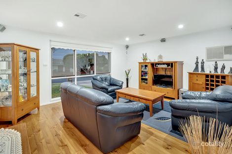 Property photo of 22 Bainbridge Close Craigieburn VIC 3064