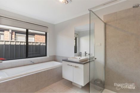 Property photo of 58 Mikada Boulevard Kilmore VIC 3764