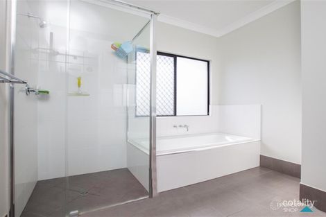 Property photo of 2 Munburra Parade Smithfield QLD 4878