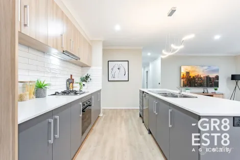Property photo of 13 Dandy Drive Cranbourne South VIC 3977