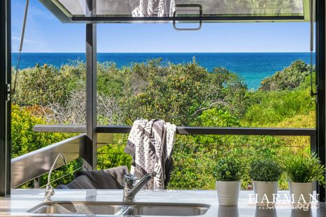 Property photo of 34 Wavecrest Drive Castaways Beach QLD 4567