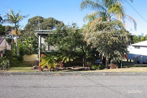 3 Woodlawn Dr, Budgewoi, NSW 2262