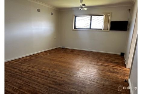 Property photo of 40 Eureka Crescent Sadleir NSW 2168