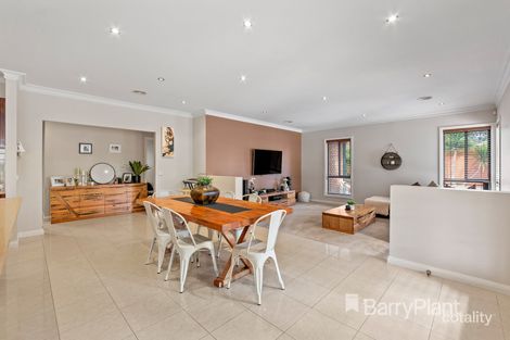 Property photo of 4 Dartmouth Court Manor Lakes VIC 3024
