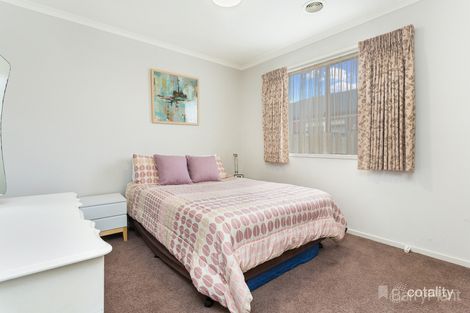 Property photo of 30 Athena Way Strathfieldsaye VIC 3551