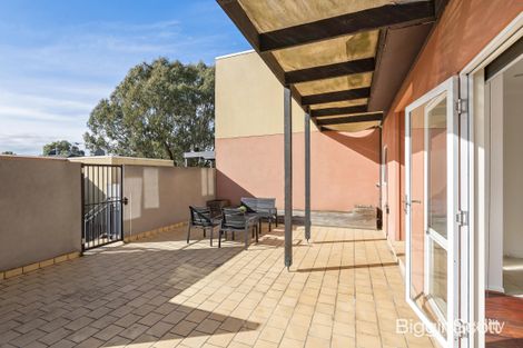 Property photo of 3/24 Tulloch Grove Glen Waverley VIC 3150