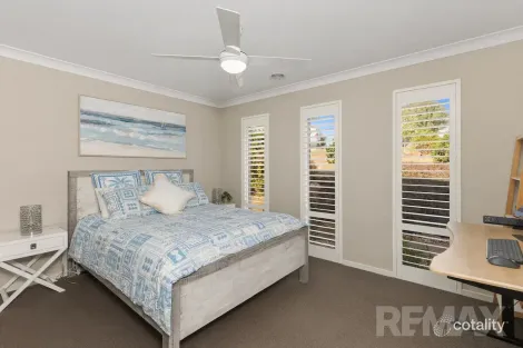 Property photo of 158 Brooklyn Drive Bourkelands NSW 2650