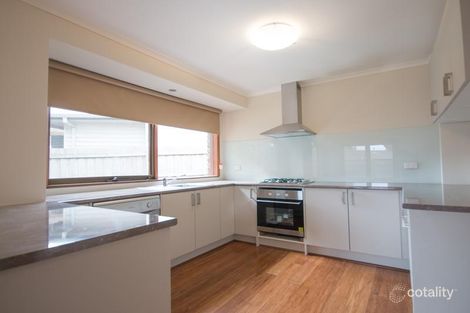 6 Elanora Ct, Mornington, VIC 3931