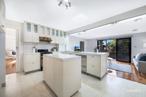 Property photo of 8 Gilbert Court Mount Waverley VIC 3149