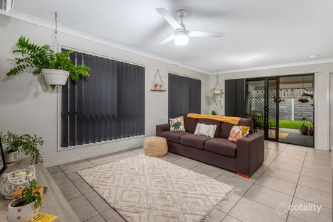 Property photo of 18 Mount Roberts Street Park Ridge QLD 4125