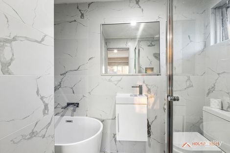 Property photo of 10 Chiswick Court Hampton Park VIC 3976