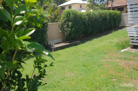 69 Broad St, Labrador, QLD 4215